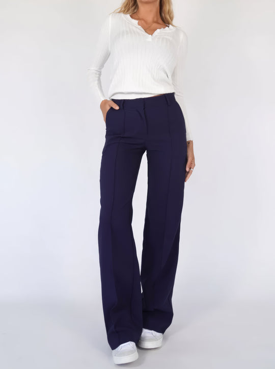 Erave | Hose mit Weiter Passform – High-Waist für Eleganz und Komfort