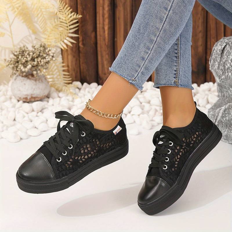 Anges | Schicke Sneakers aus Spitze – Luftig und Stilvoll