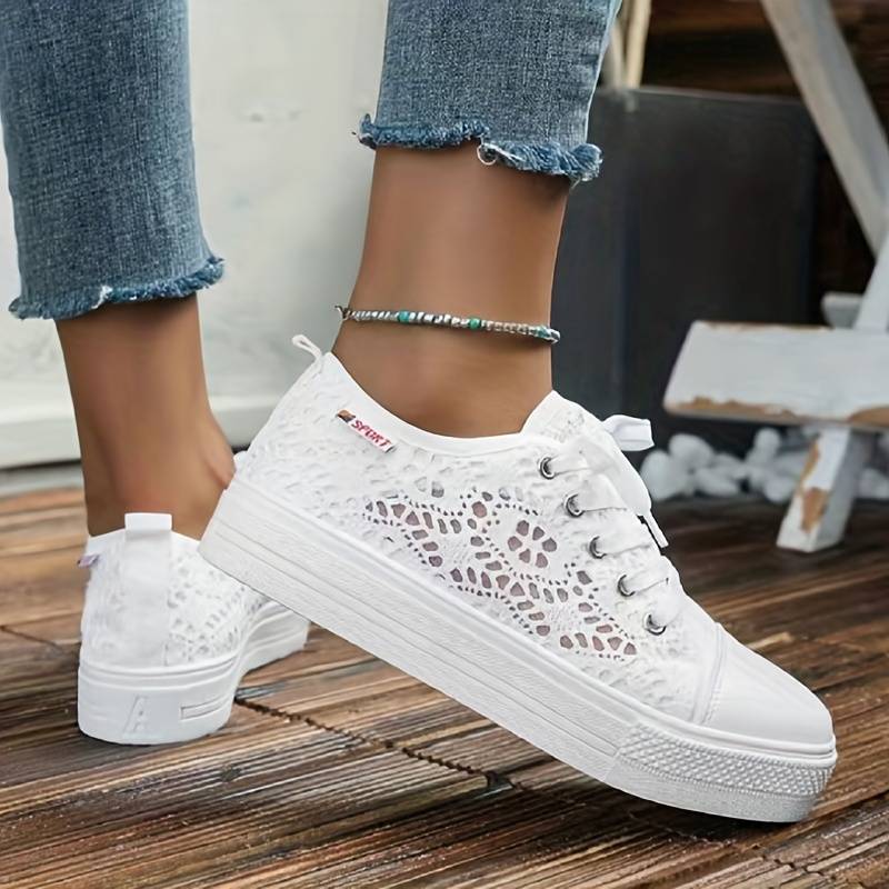 Anges | Schicke Sneakers aus Spitze – Luftig und Stilvoll