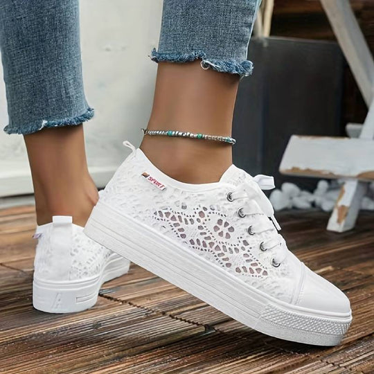 Anges | Schicke Sneakers aus Spitze – Luftig und Stilvoll
