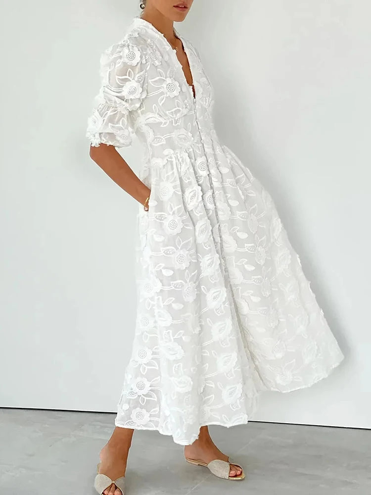 Célina | Midikleid mit Stickerei – Elegante Damenmode für jeden Anlass