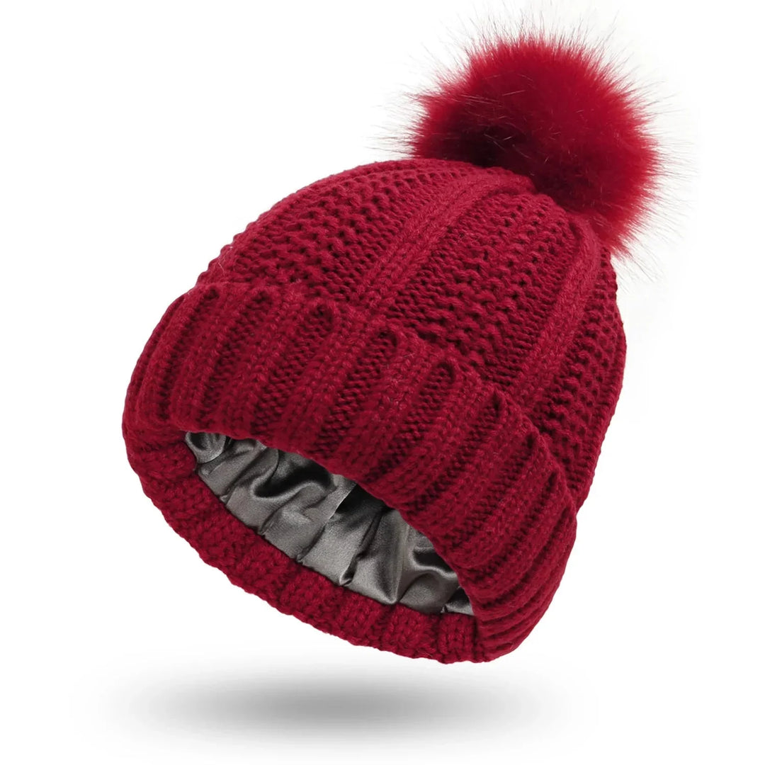Frizzly | Satin-Gefütterte Strickmütze – Warm und Modisch für den Winter